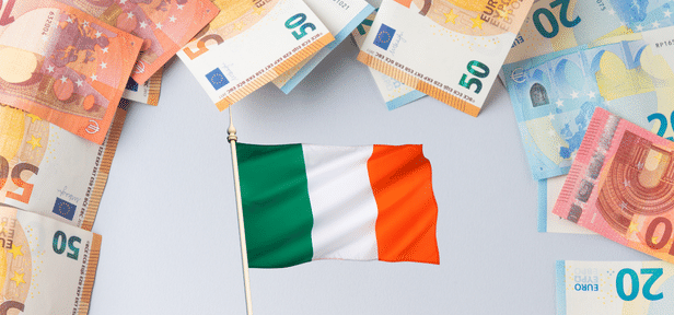 Currency and Flag of Ireland